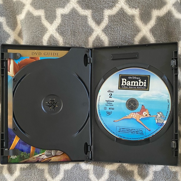 Bambi Platinum Edition, 2 disc Special Edition movie - Picture 4 of 5